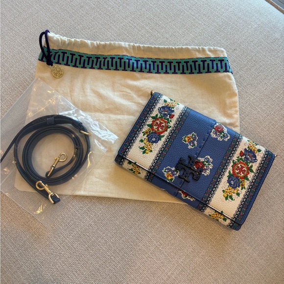 Tory Burch Handbags - Tory Burch McGraw Leather Blue and White Floral Crossbody Purse
